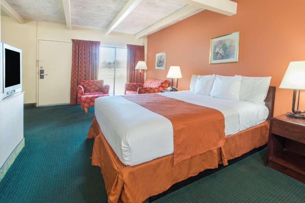 Haven Inn & Suites St Louis Hazelwood - Airport North Экстерьер фото