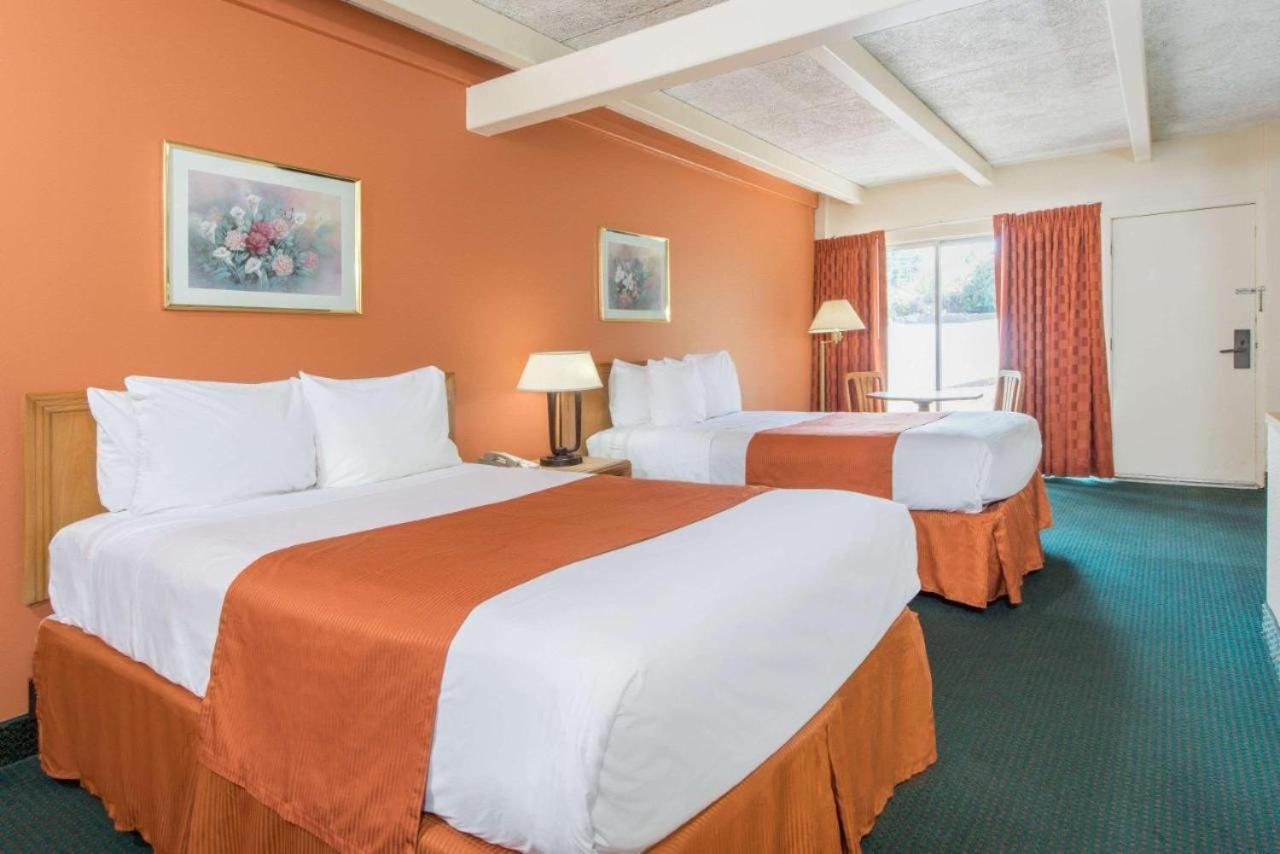 Haven Inn & Suites St Louis Hazelwood - Airport North Экстерьер фото
